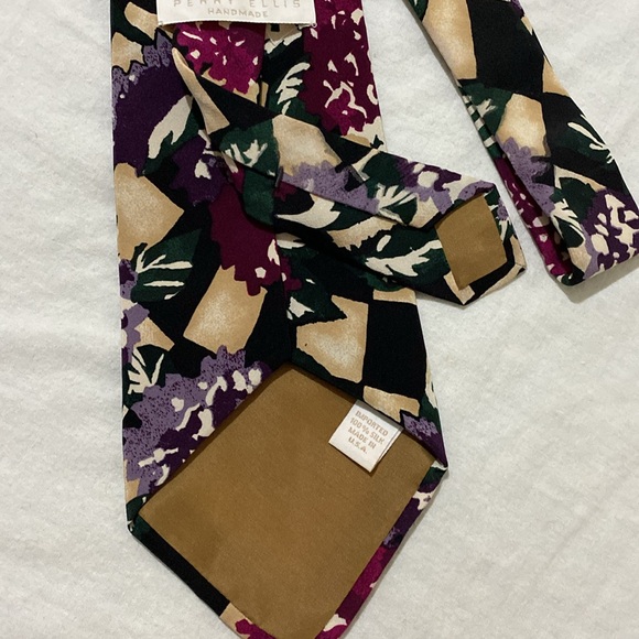 Perry Ellis 100% silk tie - Picture 4 of 9